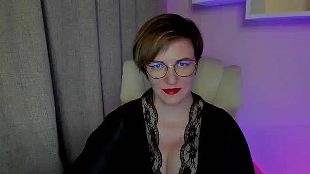 Snapshot of feliziaDesire chatting on July 2026 03:25:01 PM feliziaDesire online show from July 2026 03:25:01 PM