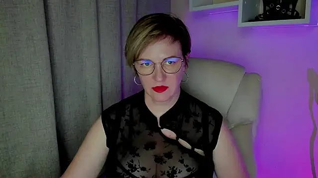 Snapshot of feliziaDesire chatting on July 2026 12:55:01 PM feliziaDesire online show from July 2026 12:55:01 PM