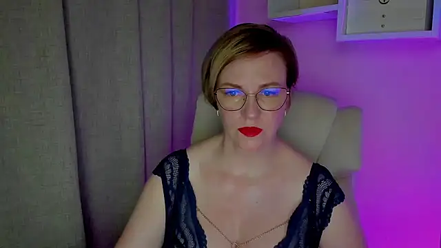 Snapshot of feliziaDesire chatting on August 2026 03:52:02 AM feliziaDesire online show from August 2026 03:52:02 AM