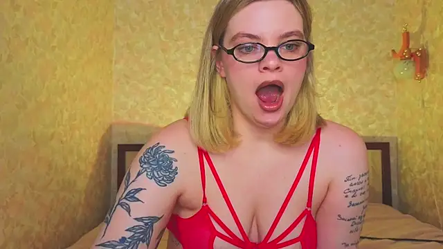 Snapshot of Hottie_Jane chatting on June 2026 07:02:02 AM Hottie Jane online show from June 2026 07:02:02 AM