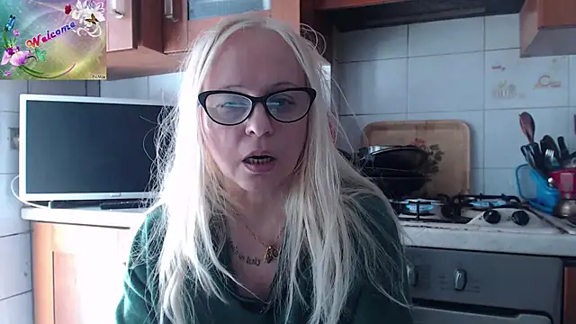 martachatte online show from October 2025 08:56:02 AM