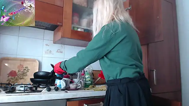 martachatte online show from December 2025 10:02:01 AM