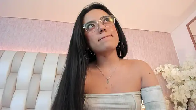 Rebeca jones online show from February 2025 07:27:01 PM