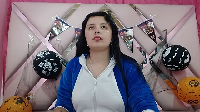 nathaly low1 online show from October 2025 02:59:01 AM