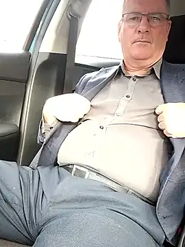 stiffandlubedxh online show from November 2025 09:04:02 PM