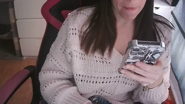 LunaGuerraxx online show from March 2026 08:32:02 AM