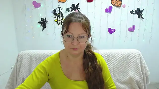 VanessaHotts online show from March 2025 09:12:02 AM