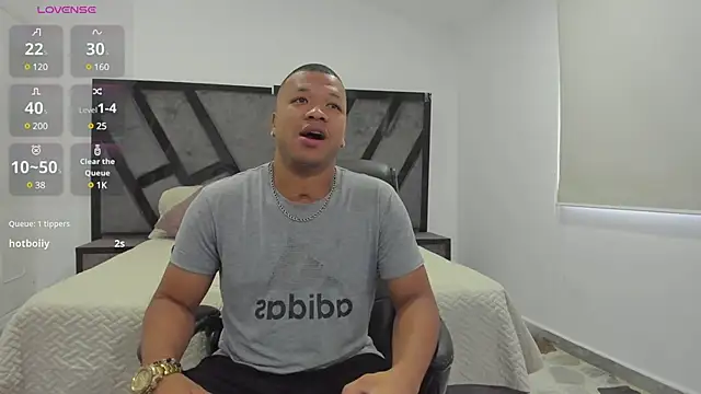 AnnieAndStefan online show from February 2025 11:46:01 AM