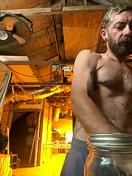 mandjpuff2 online show from September 2025 09:48:01 PM