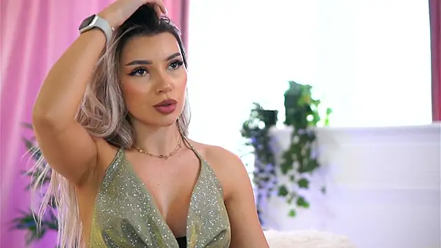 ArtTeasee online show from January 2025 01:52:01 PM