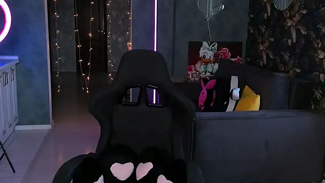 Blckmirrorr online show from September 2025 10:04:02 AM