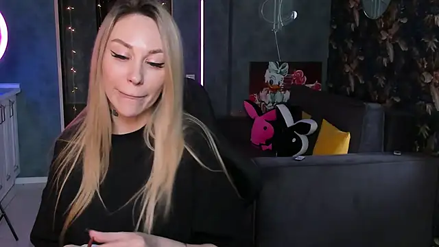 Blckmirrorr online show from September 2025 08:35:01 AM