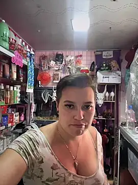 TamySweetness online show from November 2025 04:09:01 PM