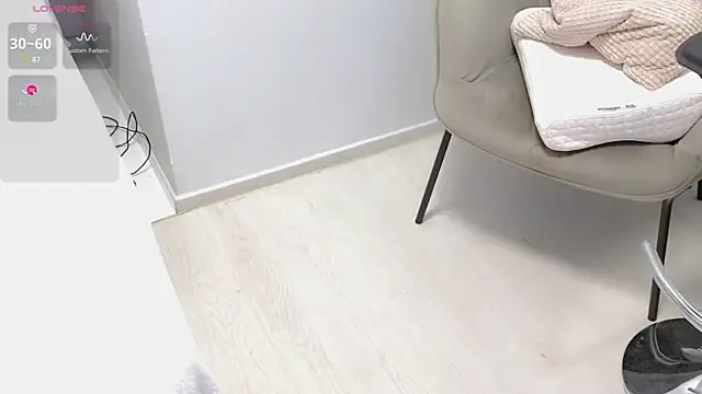 missmiamore online show from December 2024 02:16:02 PM