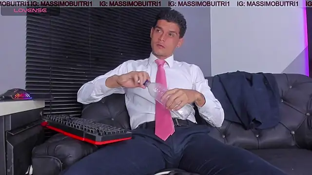 Snapshot of massimo_g chatting on April 2026 12:49:02 AM massimo g online show from April 2026 12:49:02 AM