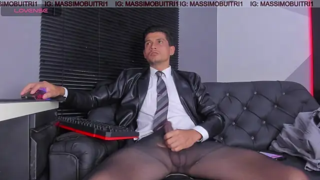 Snapshot of massimo_g chatting on April 2026 12:58:02 AM massimo g online show from April 2026 12:58:02 AM