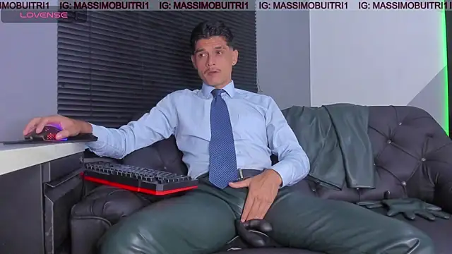 Snapshot of massimo_g chatting on April 2026 01:51:01 AM massimo g online show from April 2026 01:51:01 AM