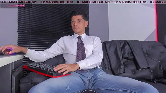 Snapshot of massimo_g chatting on April 2026 01:47:01 AM massimo g online show from April 2026 01:47:01 AM