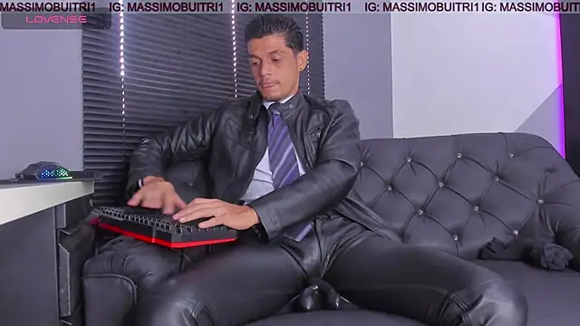 Snapshot of massimo_g chatting on May 2026 01:16:02 PM massimo g online show from May 2026 01:16:02 PM