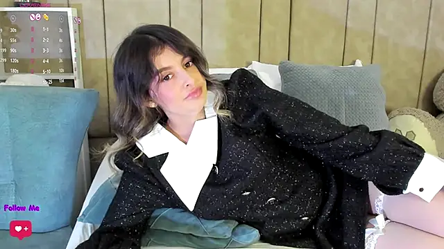 Isabellacharm online show from February 2025 04:24:02 PM