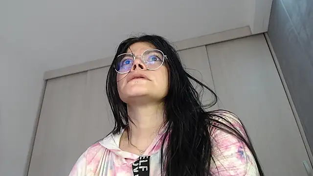 cristal sexybody online show from April 2026 07:18:01 PM