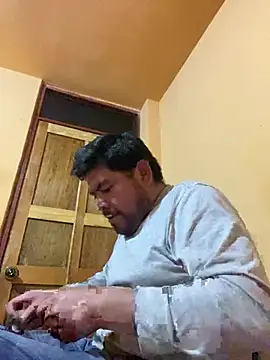Snapshot of jerrydiaz chatting on June 2026 02:25:02 AM jerrydiaz online show from June 2026 02:25:02 AM