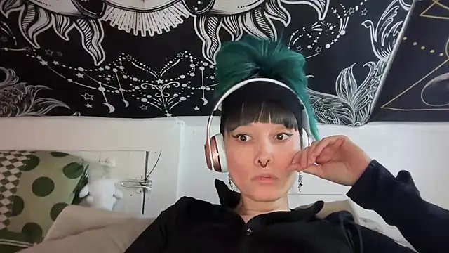 FRRANNKIE online show from February 2025 06:45:01 PM