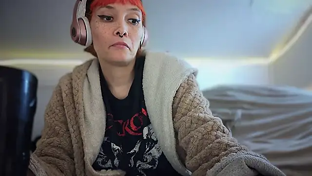 FRRANNKIE online show from October 2025 03:04:02 AM