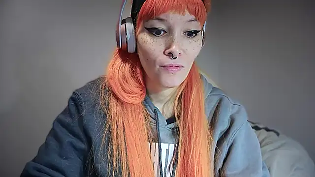 FRRANNKIE online show from November 2025 10:30:02 PM