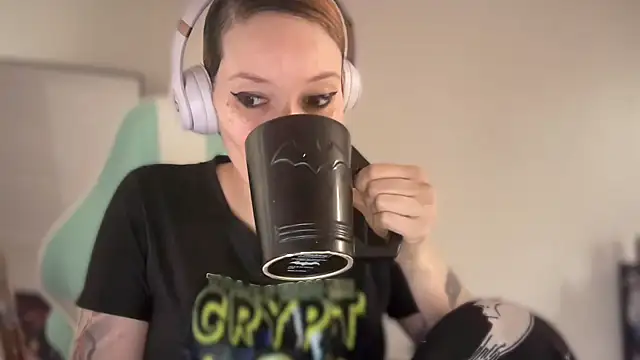 FRRANNKIE online show from February 2026 08:02:01 PM