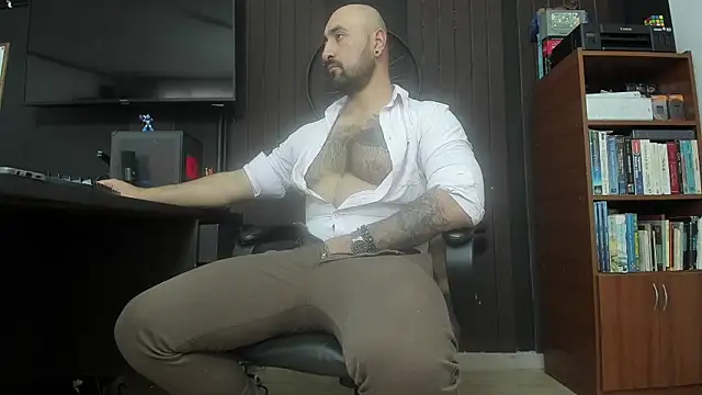 Leon 1234 online show from November 2025 07:07:02 PM