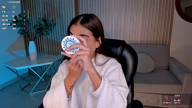 DannaCruz online show from January 2026 08:03:02 PM