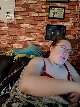 Sexycurvyemilyy online show from December 2024 10:40:02 PM