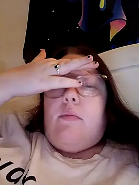 Sexycurvyemilyy online show from November 2025 10:32:01 PM