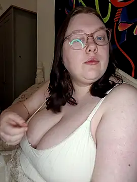 Sexycurvyemilyy online show from April 2026 08:55:01 PM