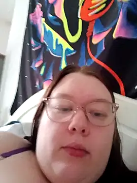 Sexycurvyemilyy online show from May 2026 02:44:02 PM