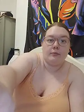 Snapshot of Sexycurvyemilyy chatting on July 2026 09:30:01 PM Sexycurvyemilyy online show from July 2026 09:30:01 PM