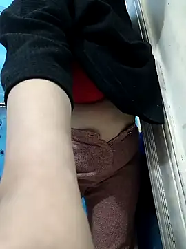 Sexybomb33 online show from January 2025 04:55:02 AM