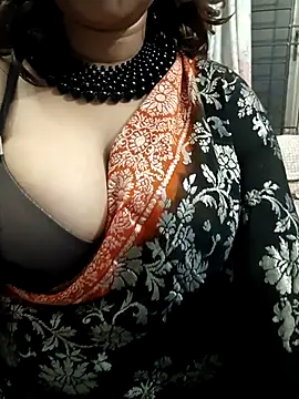 Sexybomb33 online show from February 2025 02:32:01 PM