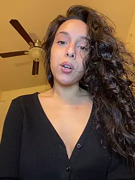 Natur4lBeautyb33 online show from December 2024 05:40:01 AM