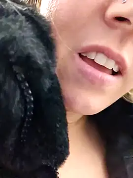 SkyelarSommer online show from December 2024 03:45:02 AM