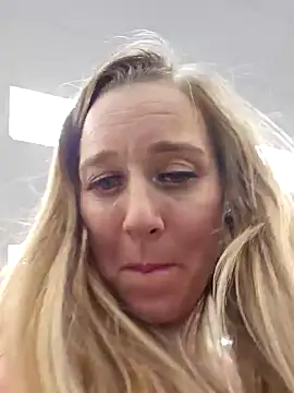 SkyelarSommer online show from February 2025 02:16:01 AM