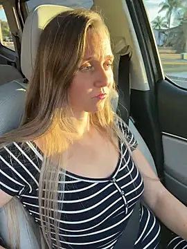 SkyelarSommer online show from February 2026 10:36:02 PM