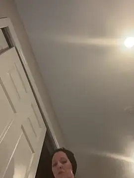 DominiqueX0 online show from September 2025 05:13:01 PM