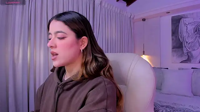 nathalie rivers online show from April 2026 11:19:01 AM