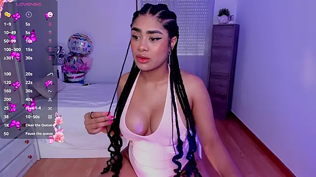 briana walker online show from September 2025 11:01:02 AM