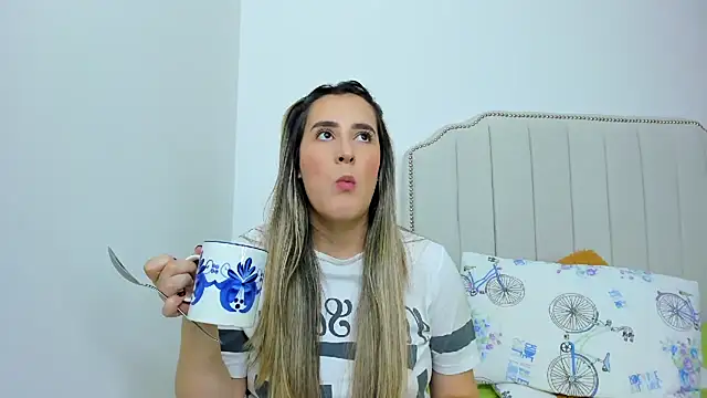 Hanna86 online show from March 2025 12:38:01 AM