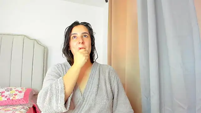 Hanna86 online show from February 2026 04:58:01 PM