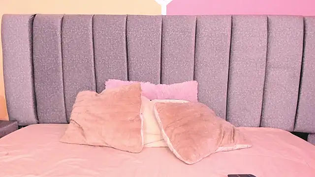 Snapshot of samantha_stan chatting on October 2025 01:28:02 PM samantha stan online show from October 2025 01:28:02 PM