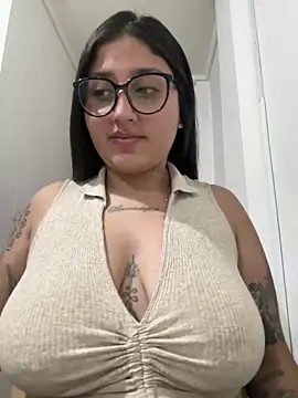 croftsmila online show from October 2025 10:59:02 PM